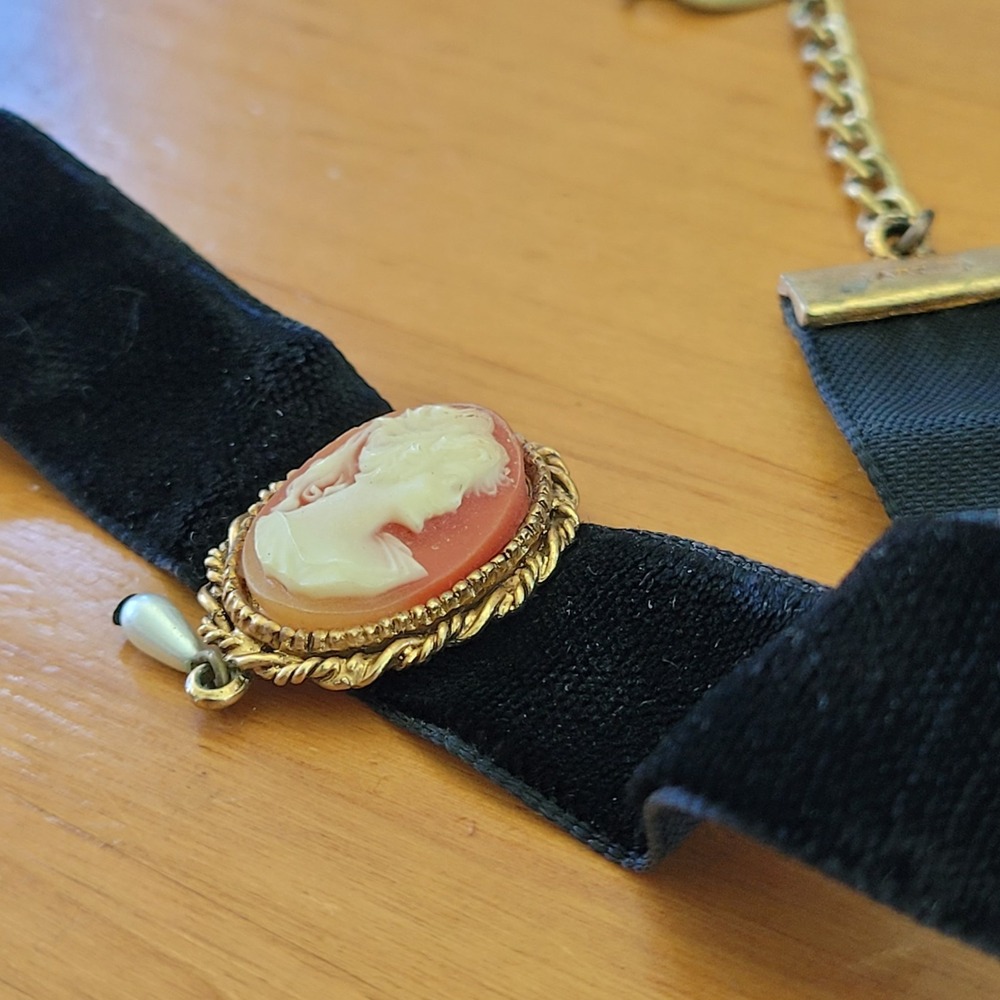 Vintage ART Black Velvet Cameo Choker Necklace Pearl Drop Victorian Revival